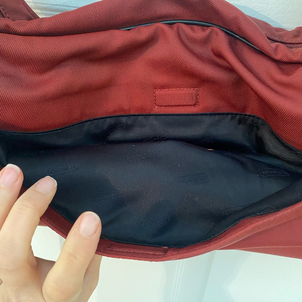 Coach Vintage Maroon Red Shoulder Bag with Multiple Pockets - Picture 9 of 12